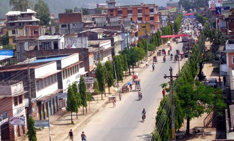 अतिक्रमित संरचना हटाउन खोज्दा हेटौंडाका घरधनी र व्यापारी आन्दोलित